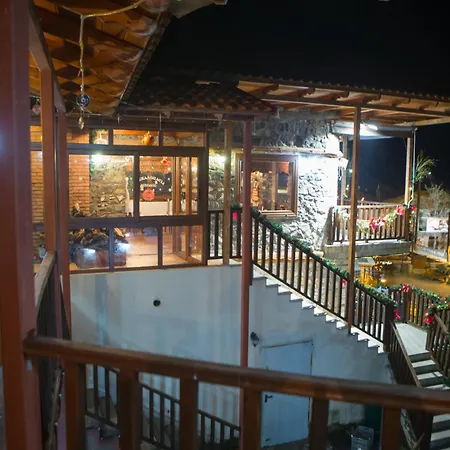 σκαλοπάτια Πανσιόν Παλαιός Άγιος Αθανάσιος