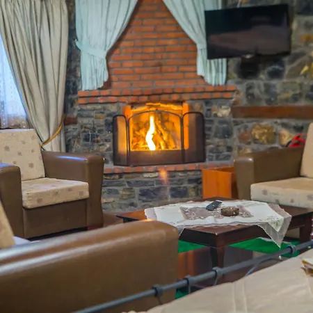 σκαλοπάτια Πανσιόν Παλαιός Άγιος Αθανάσιος